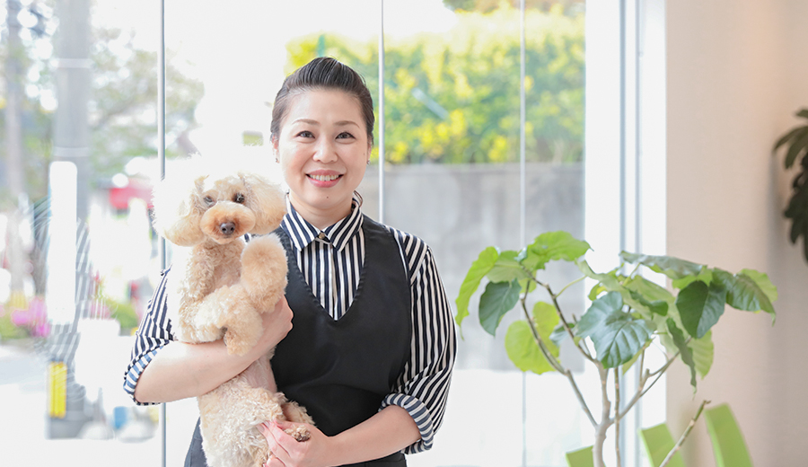 トリマー 石突 里衣